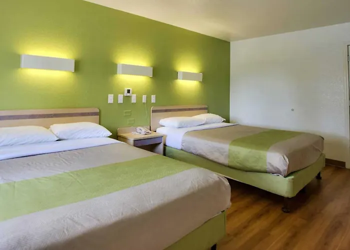 Downtown Florida Motel *